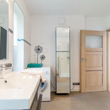 - 200m Do Plazy Orlowo - Parking - Laguna