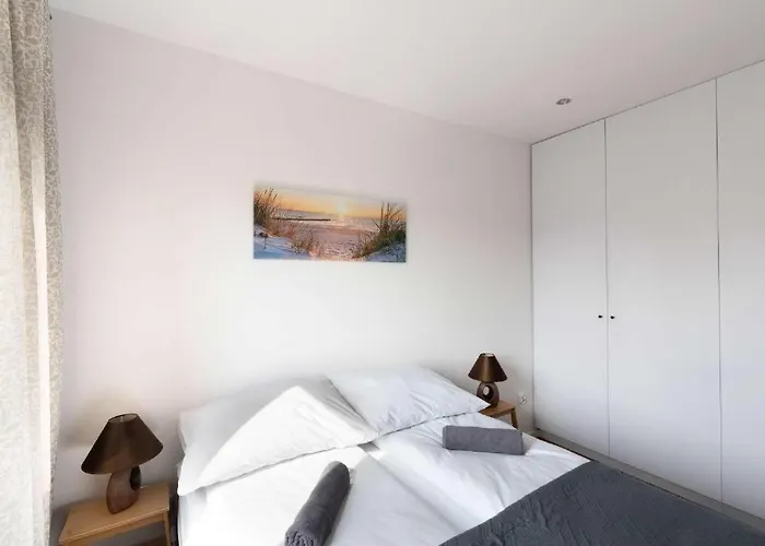 Apartment - 200m Do Plazy Orlowo - Parking - Laguna